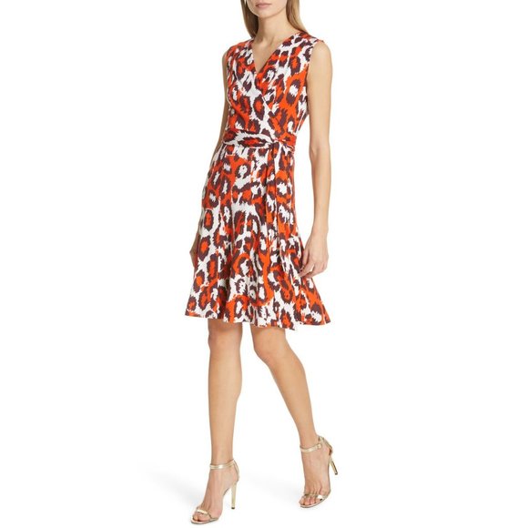 Womens Size 6 Diane Von Furstenberg DVF Jasmine Silk Wrap Animal Print Dress - Picture 9 of 9